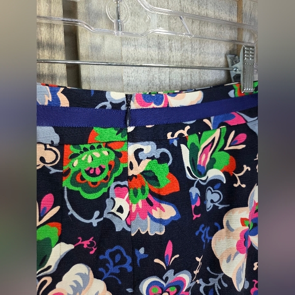 NWOT Boden Women's Navy Blue/Multi Color Floral Cotton Blend Pencil Skirt Size 2 - Picture 3 of 8